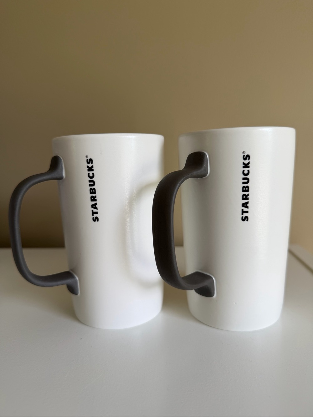 Starbucks White Mugs with Dark Gray Handles Set of 2 Latte 14oz Cups